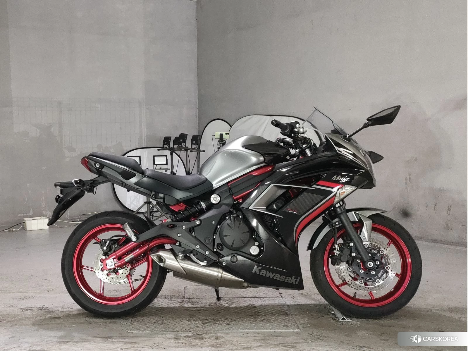 Проданный Kawasaki NINJA 400 2017 из Японии, фото 2