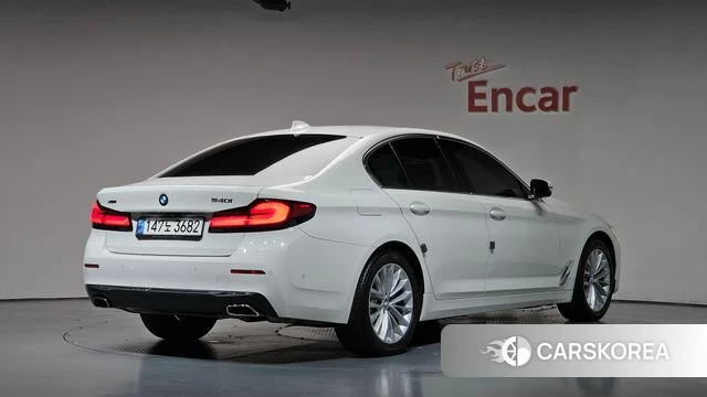 BMW 5 Series (G30) 2021 Белый из Кореи