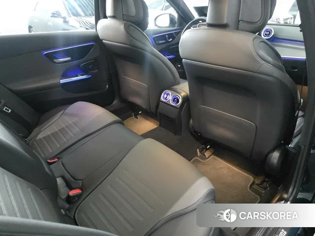 Mercedes-Benz Class C 2024 Зеленый из Китая