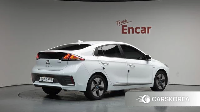 Hyundai The New Ionic Hybrid 2019 Белый из Кореи