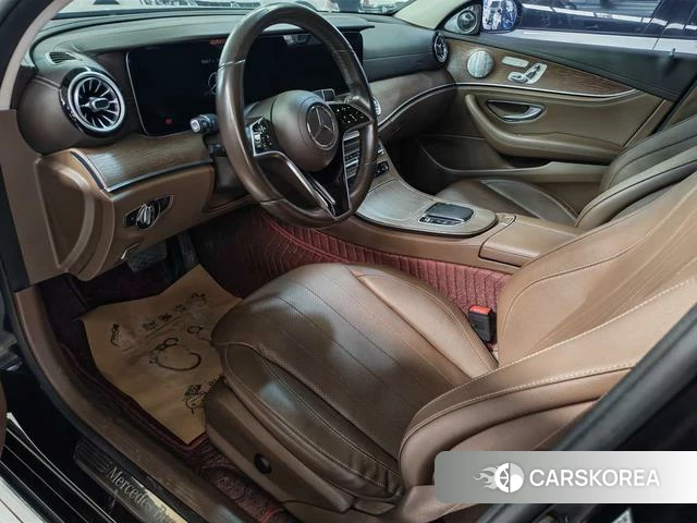 Mercedes-Benz E-class 2021 Черный из Китая