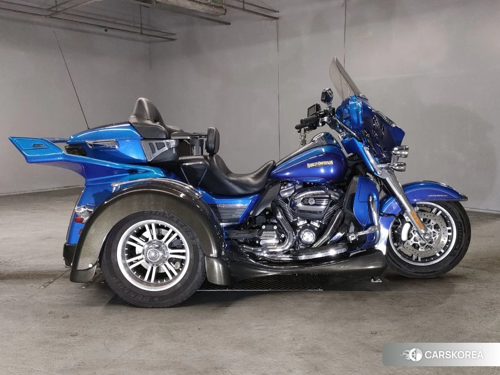 Проданный Harley-Davidson Electra Glide FLHTCUTG1750 2017 из Японии