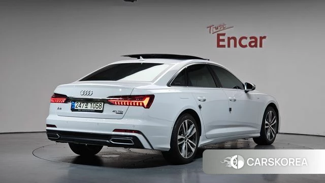Audi A6 (C8) 2021 Белый из Кореи