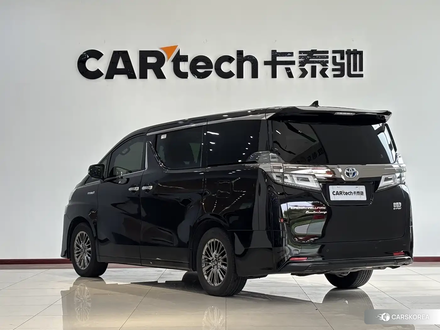 Toyota Vellfire 2021 Черный из Китая