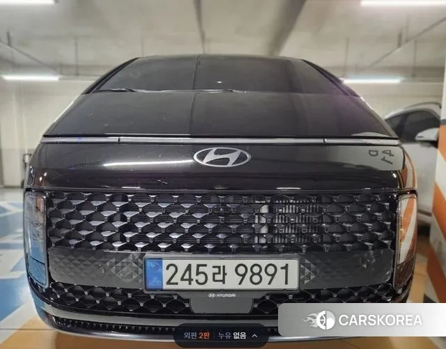 Hyundai Staria 2025 Черный из Кореи