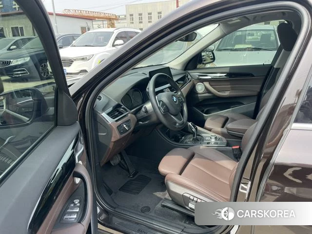 BMW X1 2021 Черный из Китая
