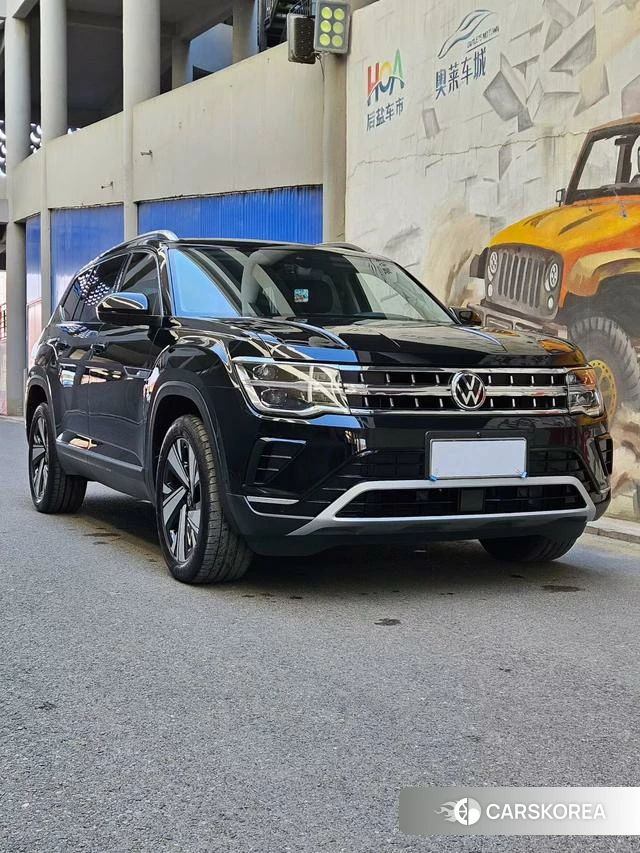 Volkswagen Tourang 2024 Черный из Китая