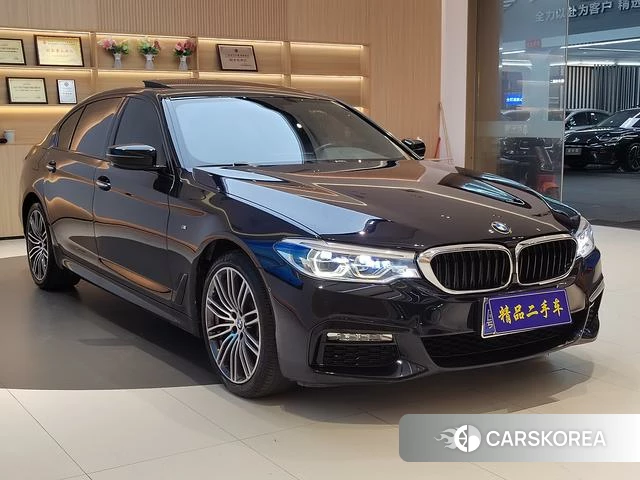 BMW 5 series 2018 Черный из Китая