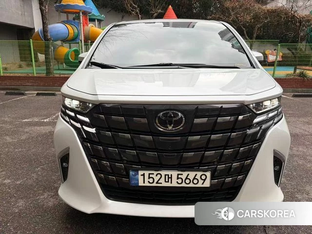 Toyota Alphard 4th Generation 2024 Белый из Кореи
