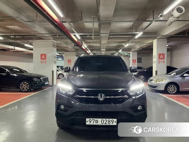 Ssangyong Rexton Sports 2018 Серый из Кореи
