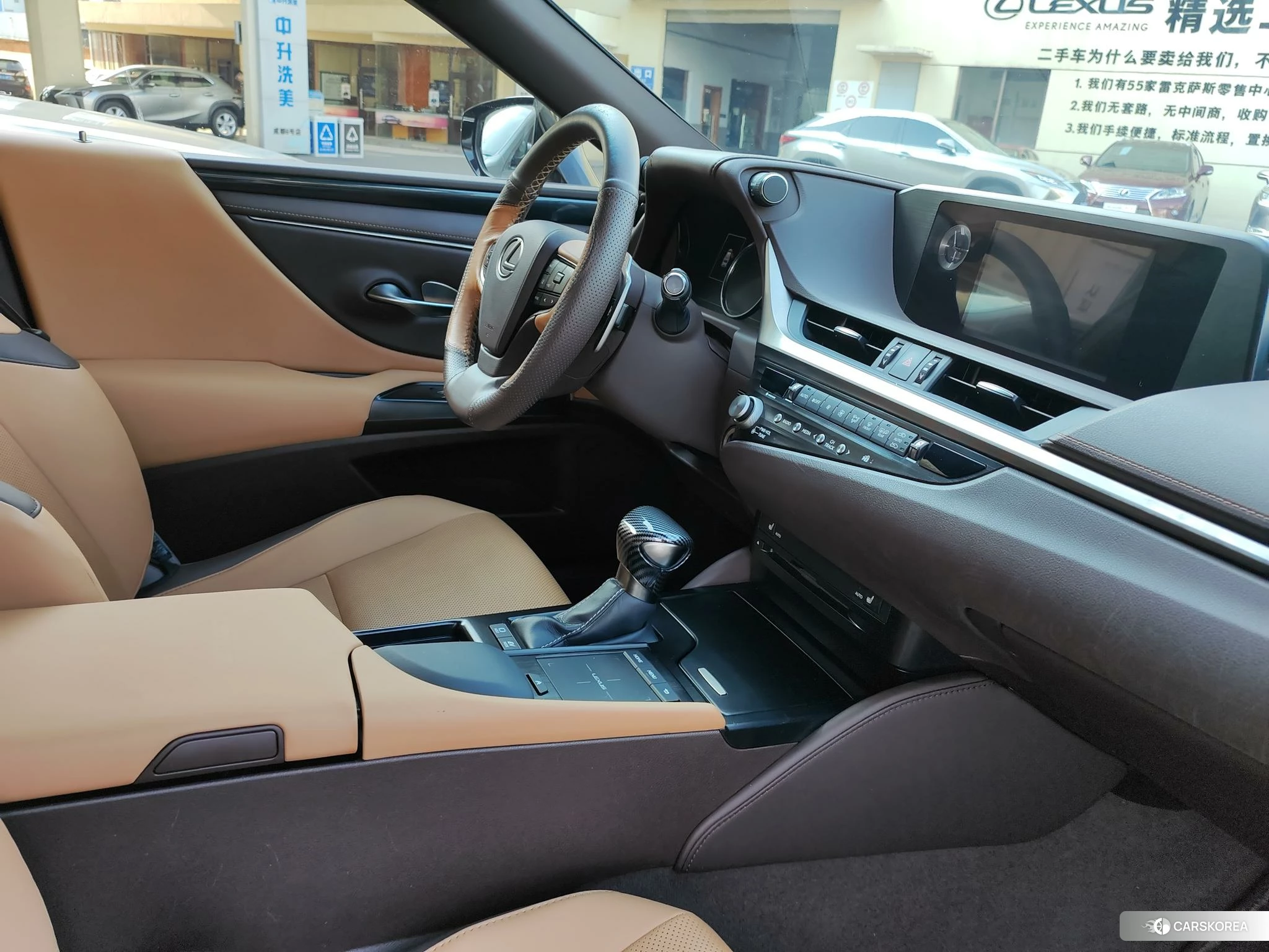 Lexus ES 2021 Серебристо-серый из Китая