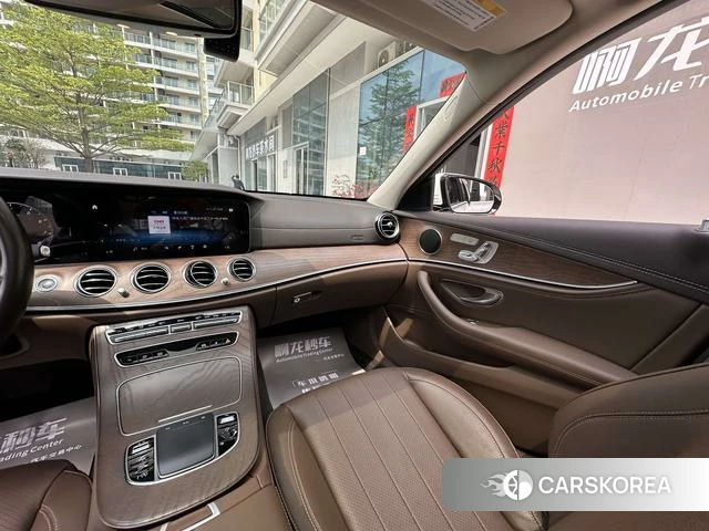 Mercedes-Benz E-class 2022 Белый из Китая