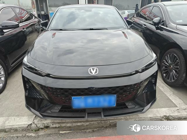 Chang'an UNI-V 2024 Черный из Китая