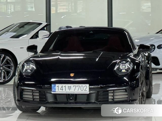 Porsche 911(992) 2023 Черный из Кореи
