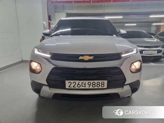 Chevrolet (GM Daewoo) Trailblazer 2020 Жемчужный цвет из Кореи