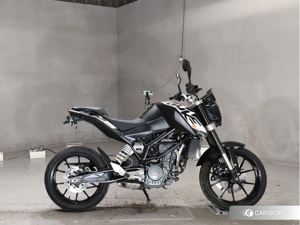 Проданный KTM 200 DUKE 2013 из Японии, фото 2