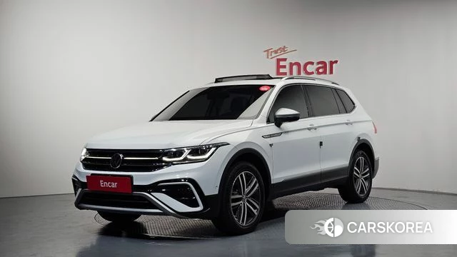 Volkswagen Tiguan Allspace 2023 Белый из Кореи