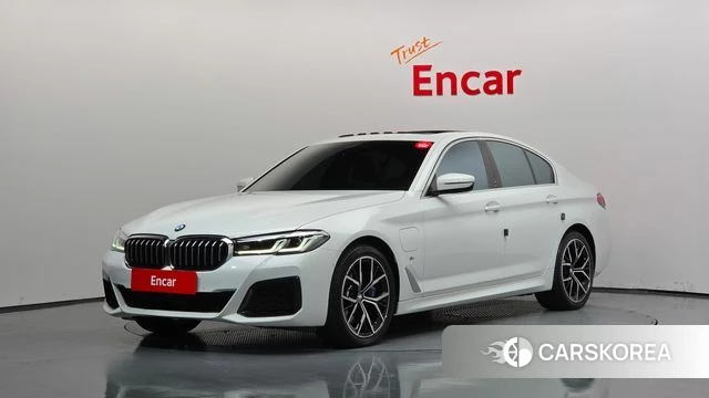 BMW 5 Series (G30) 2021 Белый из Кореи