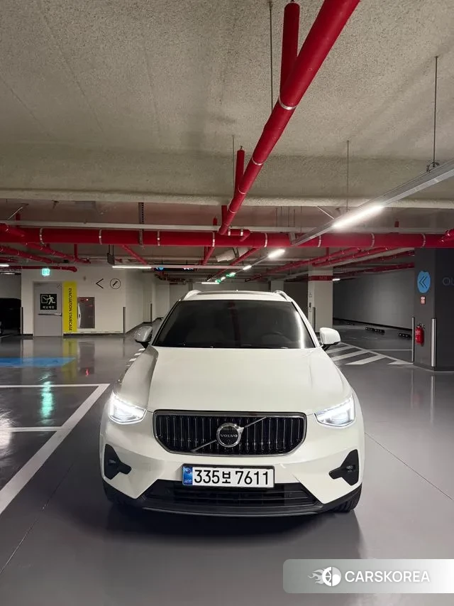 Volvo XC40 2025 Белый из Кореи