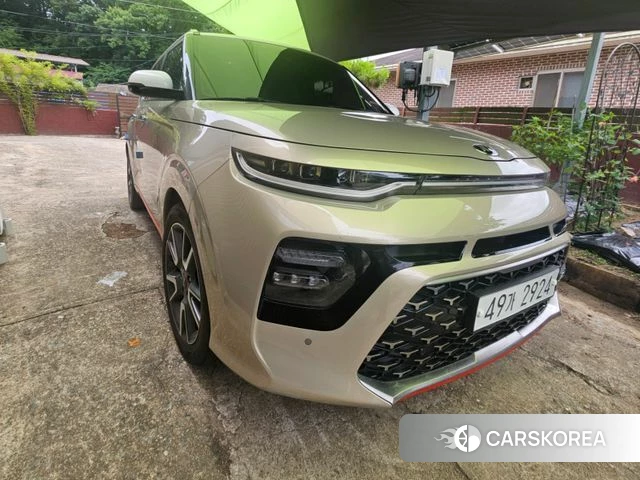 Kia Soul Booster 2019 Жемчужный двухцветный из Кореи