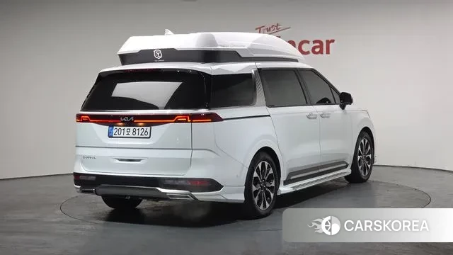 Kia Carnival 4th generation 2023 Белый из Кореи