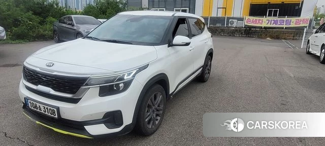 Kia Seltos 2021 Белый из Кореи