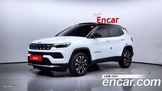 Jeep Compass 2nd Generation 2022 Белый из Кореи
