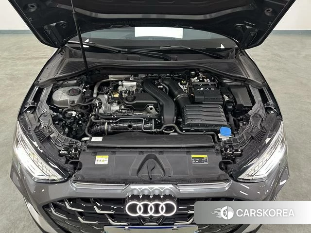 Audi A3 2025 Темно-серый из Китая