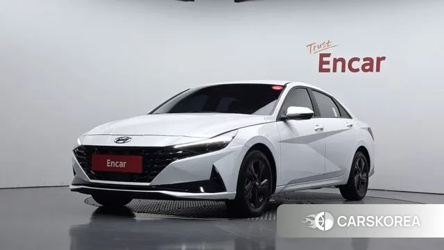 Hyundai Avante Hybrid (CN7) 2023 Белый из Кореи