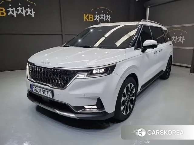 Kia Carnival 4th generation 2023 Жемчужный цвет из Кореи