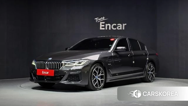 BMW 5 Series (G30) 2023 Серый из Кореи