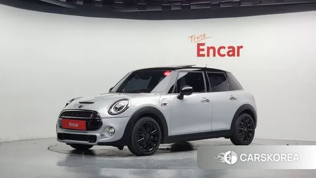 Mini Cooper S 2019 Серебряный из Кореи