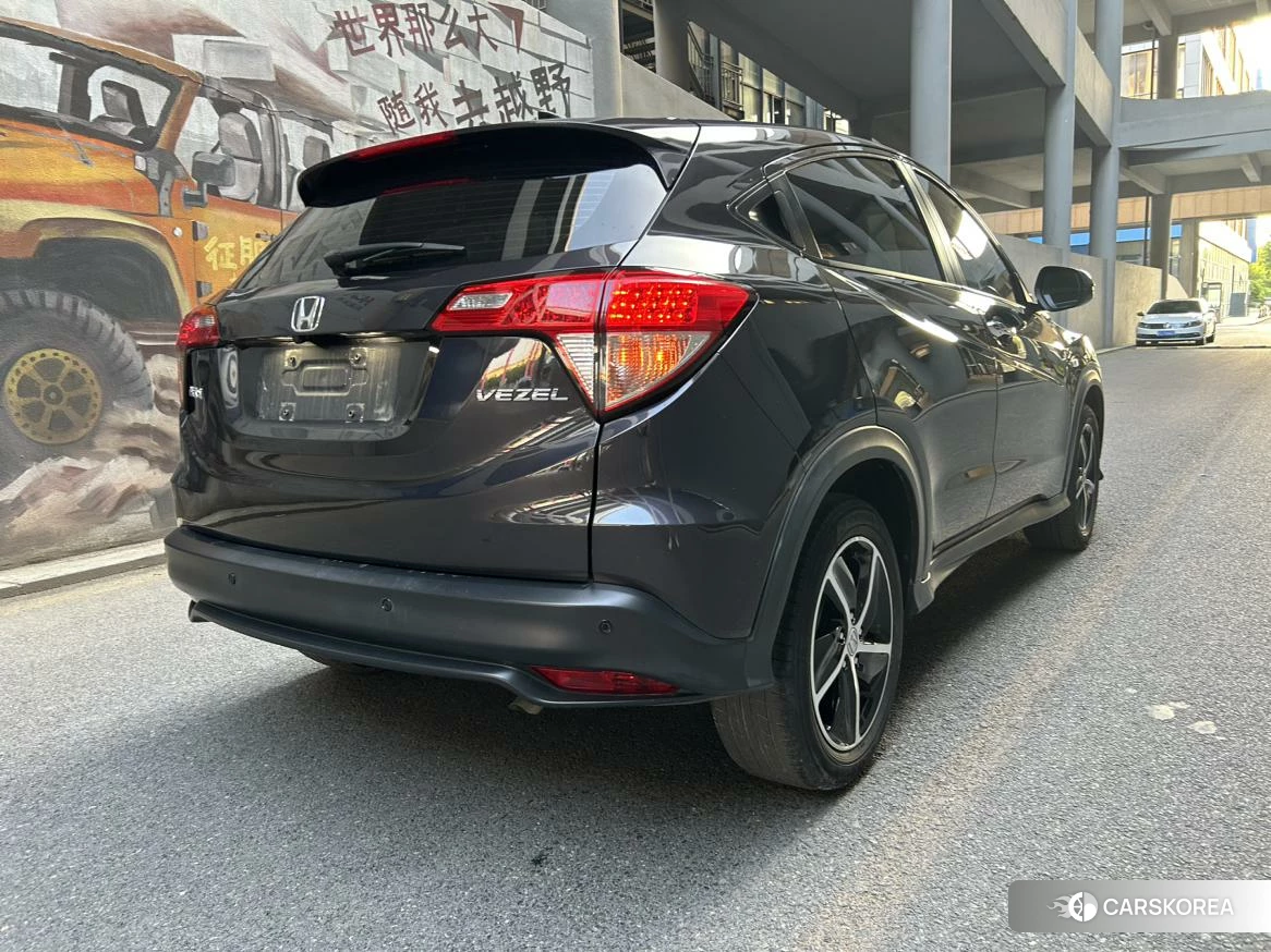 Honda Vezel 2022 Темно-серый из Китая
