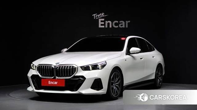 BMW 5 Series (G60) 2024 Белый из Кореи