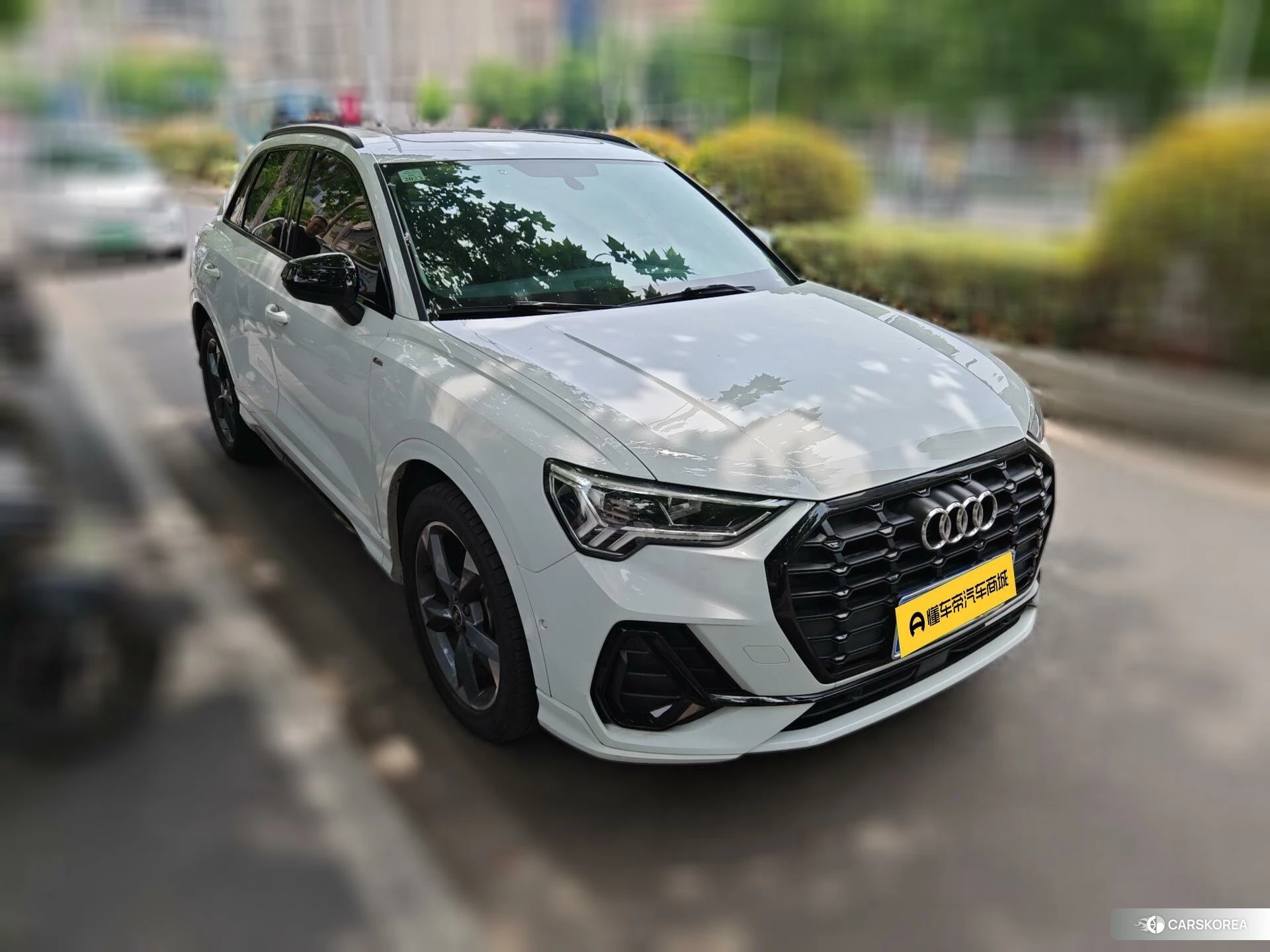 Audi Q3 2020 Белый из Китая