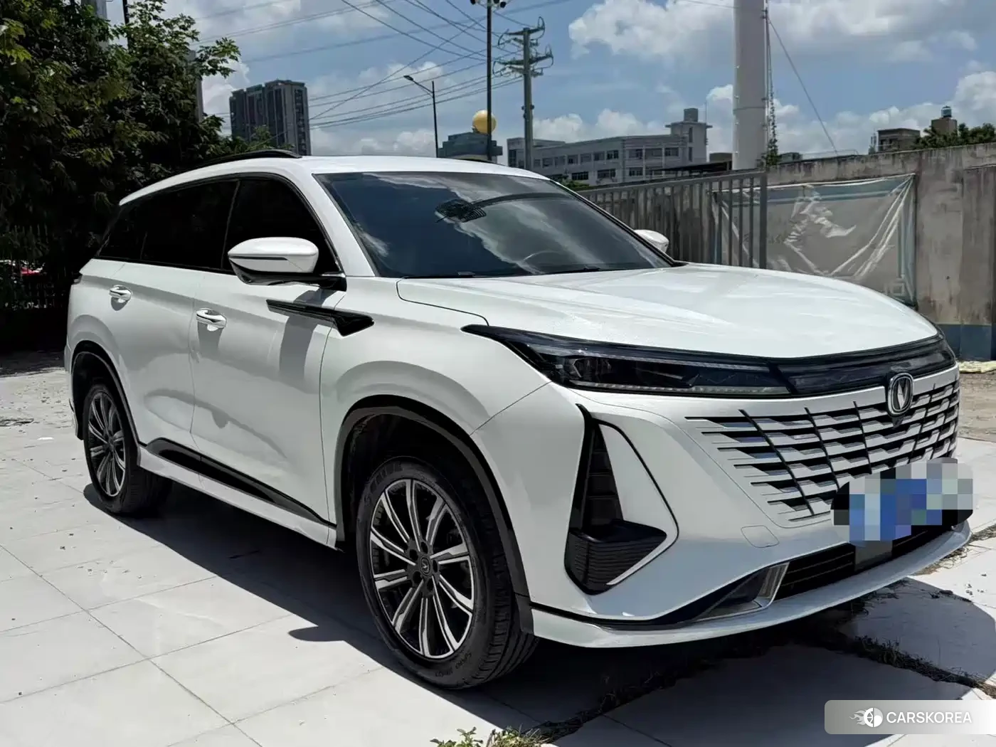 Chang'an CS75PLUS 2023 Белый из Китая