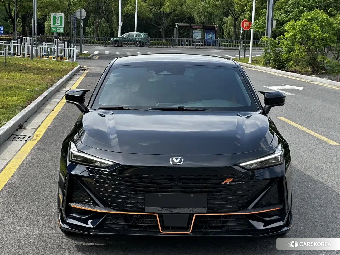Chang'an UNI-V 2022 Черный из Китая