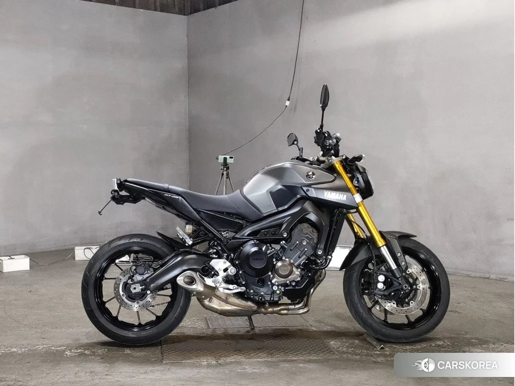 Проданный Yamaha MT-09 2015 из Японии