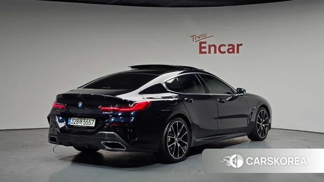 BMW 8 Series (G15) 2021 Черный из Кореи