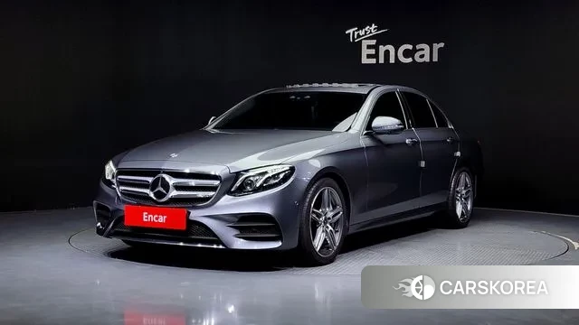 Mercedes-Benz E-Class W213 2020 Серый из Кореи