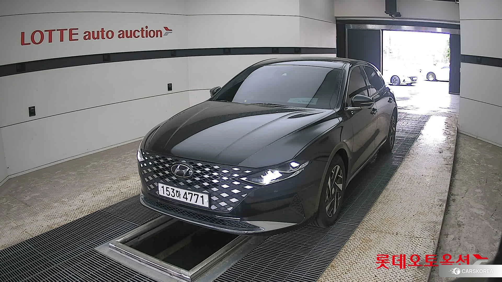 Hyundai Grandeur Hybrid 2021 Midnight Black из Кореи