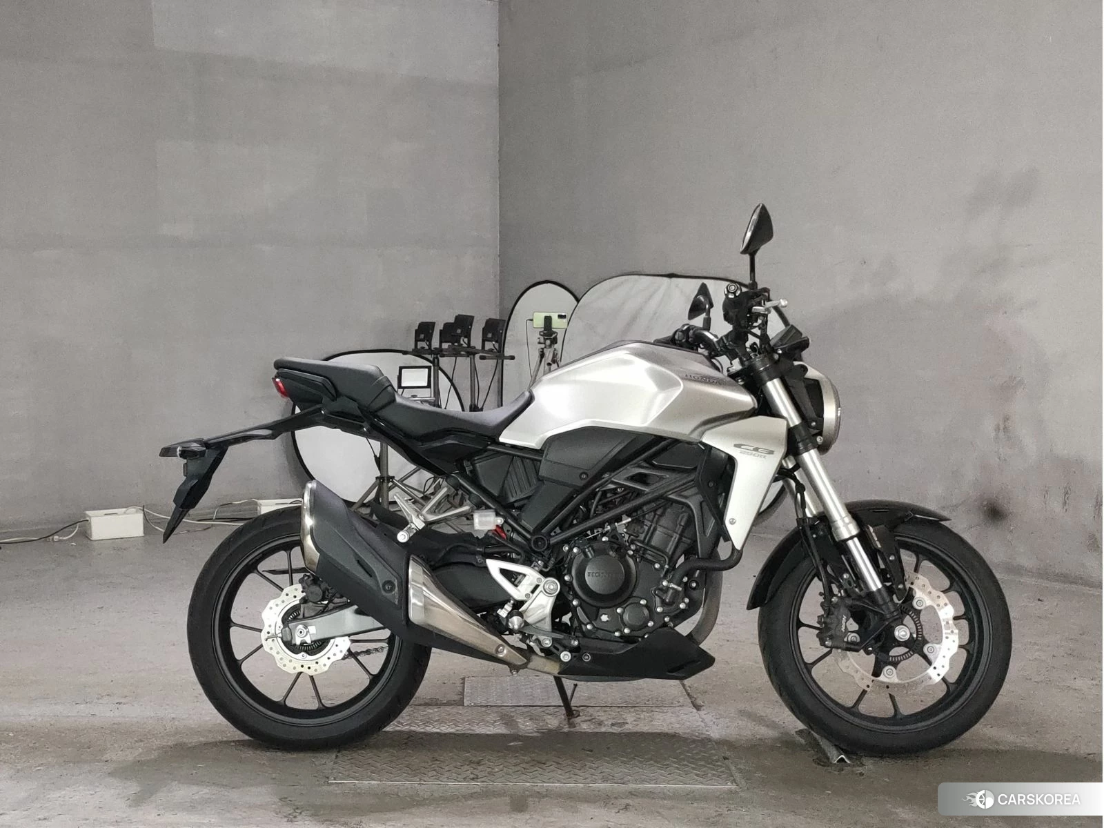 Проданный Honda CB250R 2018 из Японии, фото 3