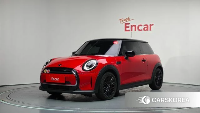Mini Cooper 2024 Красный из Кореи
