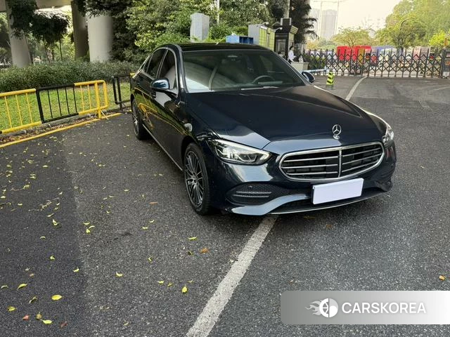 Mercedes-Benz Class C 2022 Зеленый из Китая