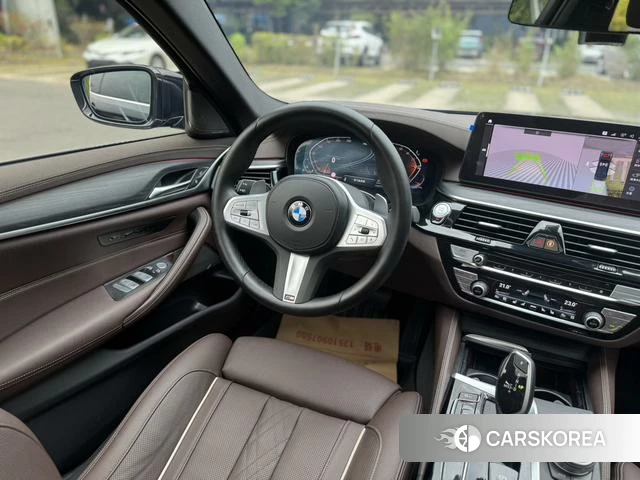 BMW 5 series 2023 Черный из Китая