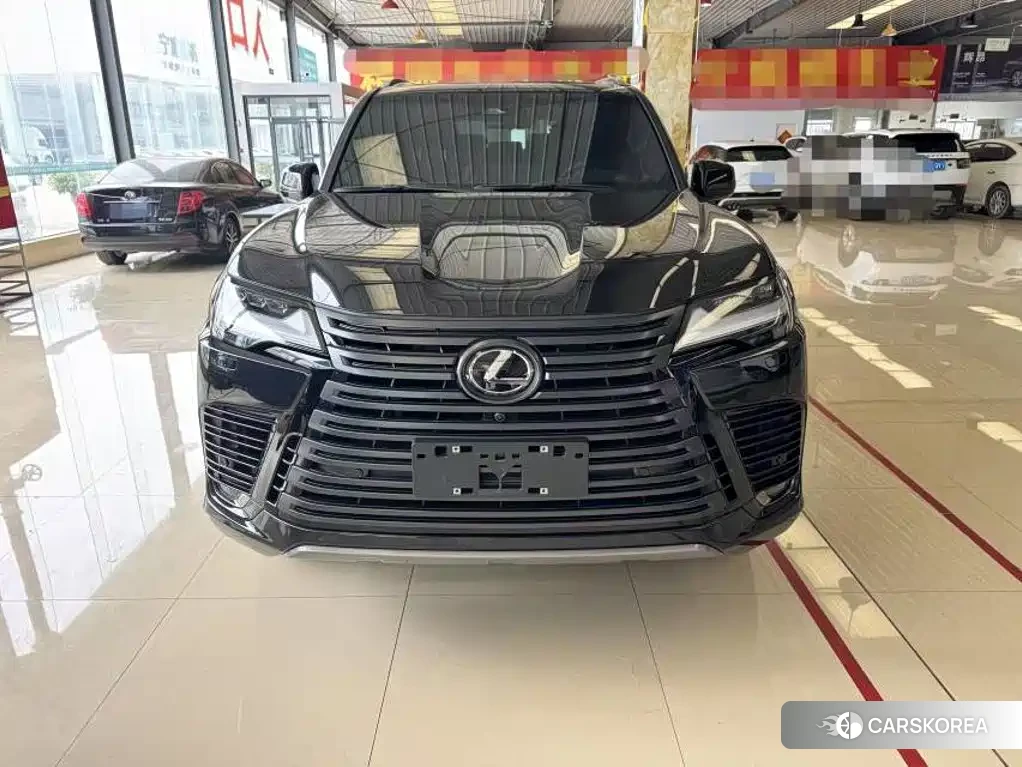 Lexus LX 2025 Черный из Китая
