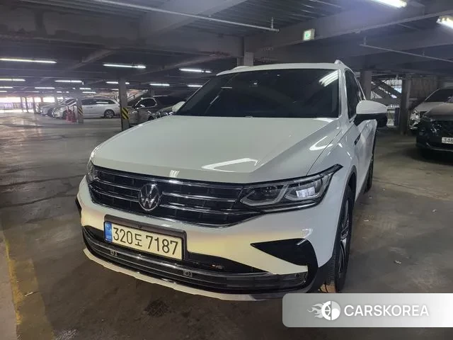Volkswagen Tiguan second Generation 2023 Белый из Кореи