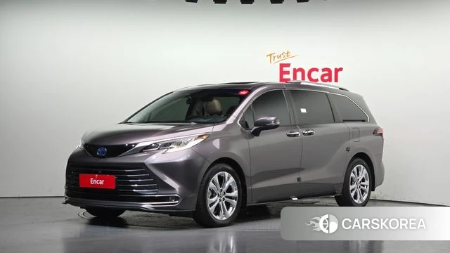 Toyota Sienna 4th Generation 2022 Серый из Кореи