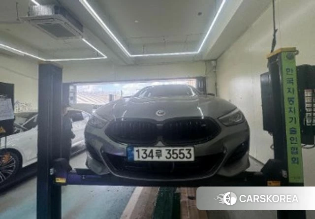 BMW 8 Series (G15) 2022 Серый из Кореи
