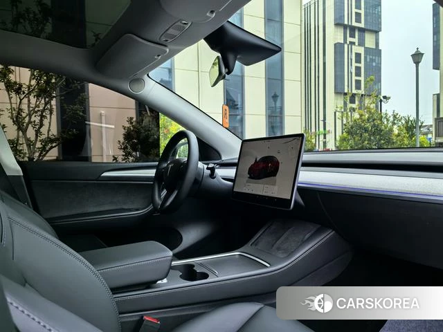 Tesla Model Y 2023 Черный из Китая